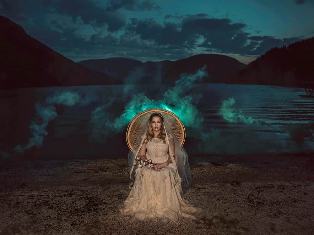 Photo from the article “Frøydis Geithus Pairs Up The Profoto B10 And Infinite Color Panel”