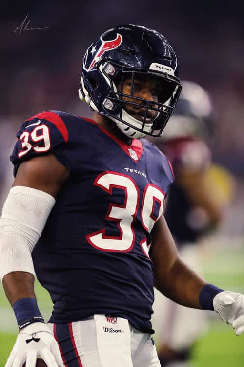 Photo from the article “Michael Moon Shows Us What It Takes To Photograph The NFL”