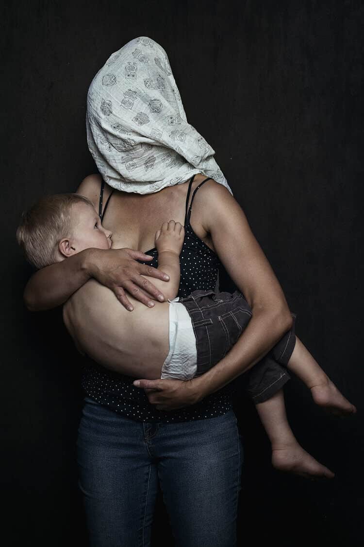 Photo from the article “Featured Project – Alex Baker: This Is Motherhood”